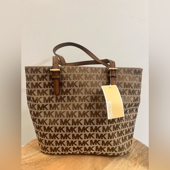 Michael Kors Jet Set MD PKT MF Tote - NWT - Picture 3 of 11